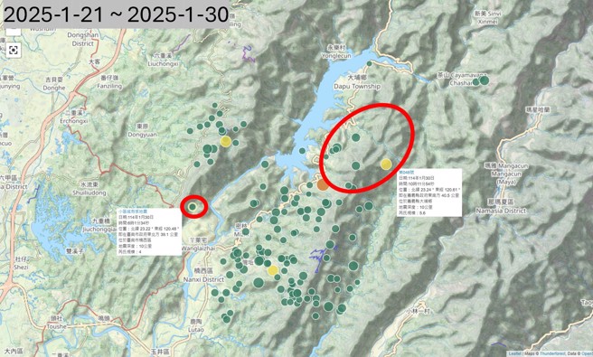 郭铠纹表示，年初二嘉南地区地震又变活跃，主要有两群新的地震发展，包括台南楠西区的西北角（小红圈处），以及嘉义大埔乡到台南南化区（大红圈处）。（图／郭铠纹提供）