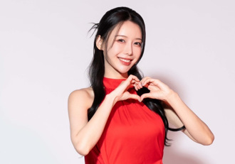 李雅英返韩过年！狂被讨压岁钱 许愿：带妈妈到球场看我跳舞