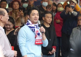 蒋万安讚妻成流量密码 曝光初二行程拜访2宜兰小吃店