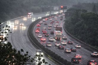 初四北返车潮恐塞爆 高公局建议避开特定时段