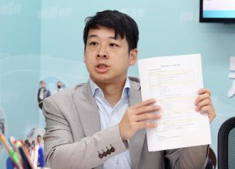 粉專揭發造謠遭綠網軍霸凌  過來人許甫籲「這麼做」：不要客氣