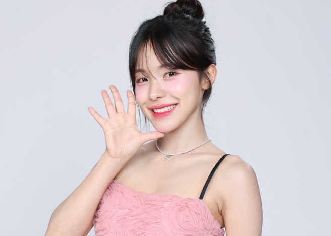 韩籍啦啦队女神李多慧应《中国时报》之邀拍摄新春年历特辑。（陈俊吉摄影）