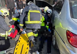 宜蘭走春撞民宅 護理師母身亡！家屬嗆追撞駕駛「你把她一生毀掉」