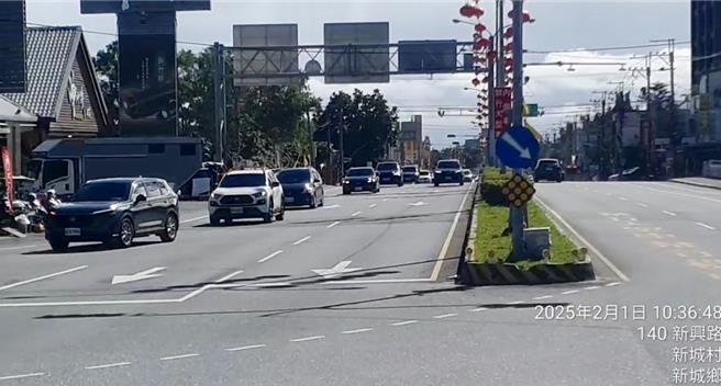 花莲新城乡北上经太鲁阁大桥往苏花公路（路廊）方向，今早起明显车多。（新城警分局提供／王志伟花莲传真）