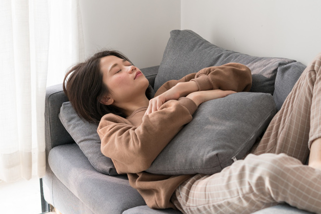 許多人都有午睡的習慣，認為具恢復活力的效果。（示意圖：shutterstock／達志）
