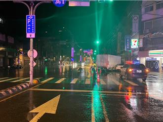 變換車道遭後車「攔腰撞」 貨車司機舌頭流血送醫