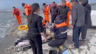 初五開工巡蚵田遇強風翻船！ 船長落海送醫不治