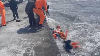 新春傳海難！風浪太大雲林漁船翻覆1漁民喪命