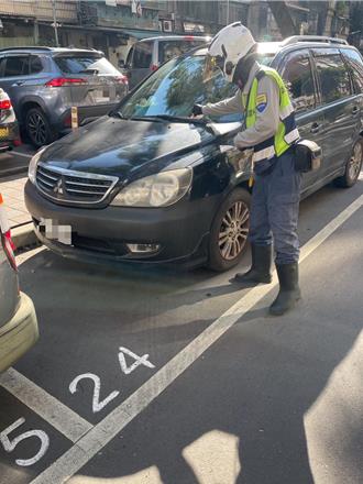 2月8日補班日 新北路邊停車格比照平日收費