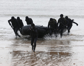 影》當年共軍水鬼會「摸哨割耳朵」？退役少將揭真實情形