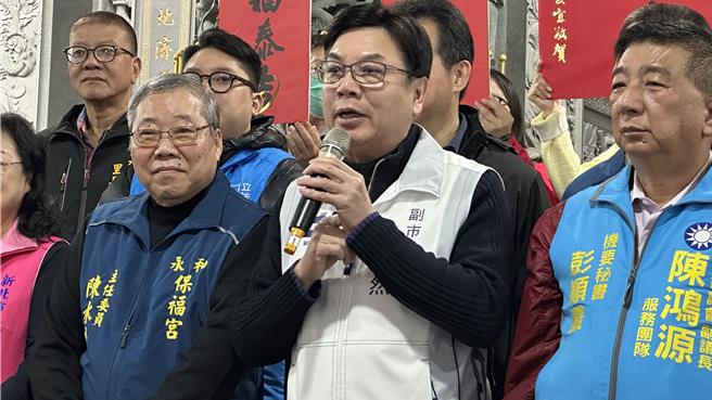 新北副市长刘和然今（2）日大年初五赴中、永和宫庙参拜，他提到宫庙对于民眾有相当重要的「安定力量」，而国家要前进，靠的就是安定，因此不希望再有各种政治操作来混乱民眾。（贺培晏摄）
