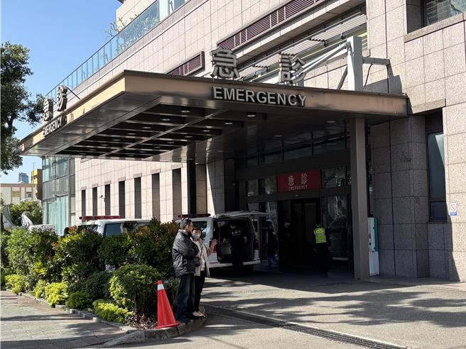 春節假期病號爆增，台中各醫學中心紛傳急診壅塞。（馮惠宜攝）