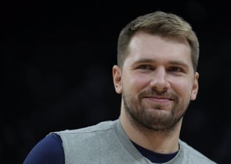 NBA》東契奇老爸也怒了 砲轟獨行俠高層「虛偽、不公」