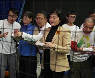 張麗善用無人機團拜 宣告今年為「雲林菁英人才培育年」