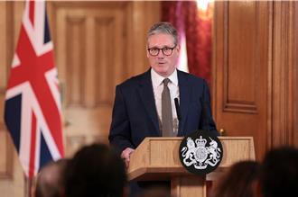 英相施凱爾訪布魯塞爾 籲保護歐洲免受普丁威脅