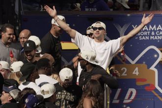 MLB》加盟道奇3個月摘冠 投手弗拉赫提3500萬美元回歸老虎