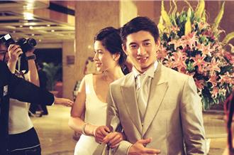 吳奇隆25年前和現在長一樣！凍齡男神「空中一字馬」