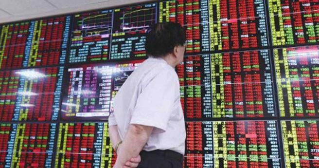 今日为蛇年股市首开盘。（图／报系资料照）