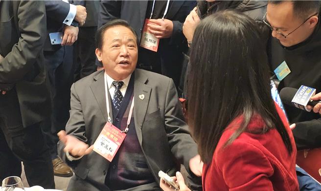 總統賴清德3日上午出席大陸台商新春致詞，現場有台商高喊，希望不要搞大罷免造成勞民傷財。（吳泓勳攝）