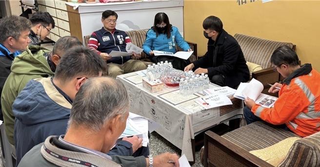 桃园市芦竹区八德一路为南崁往返林口的重要替代道路，但每逢大雨便会造成淹水问题不断，国民党桃园市议员张桂绵召集各单位讨论改善方案，已于年前完成短期改善工程。（张桂绵提供）