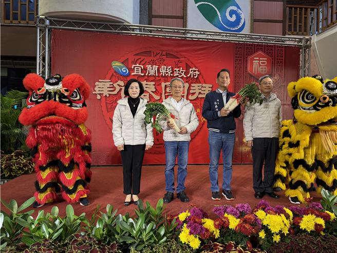 宜兰县长林姿妙（左一）今以贵宾身分出席活动现场。（吴佩蓉摄）