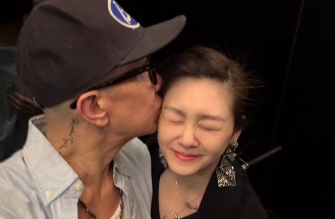 具俊晔去年9月庆祝IG回归，曾高调晒热吻爱妻大S照片放闪。如今大S染疫离世，恩爱成追忆。（资料照／取自具俊晔IG）