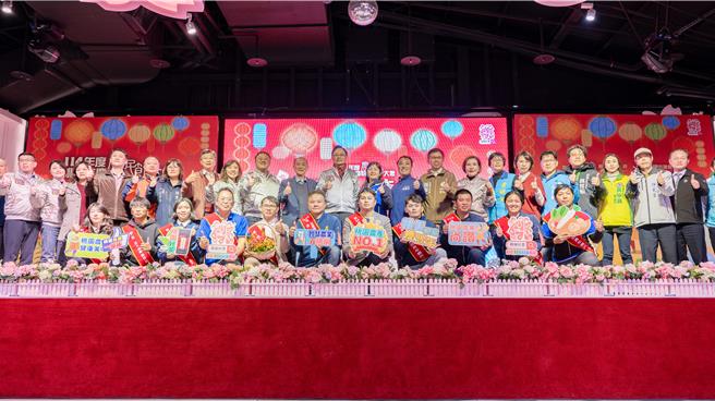 桃園市長張善政今出席「桃園市慶祝農民節大會」表示，立春遇春雨，預示今年將是豐收的一年，新的一年，市府將持續致力推動農業相關政策，打造桃園特色農產品牌。(市府提供／蔡依珍桃園傳真)