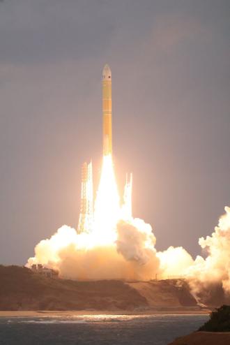 日火箭载卫星入轨 树新里程碑