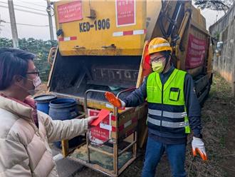 桃園清潔隊「不收紅包」 民眾17萬元心意轉贈社福團體