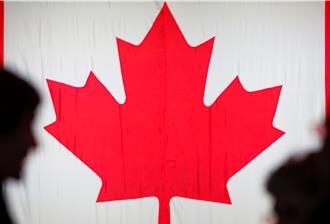 美國暫緩對加拿大關稅計畫 安大略省推遲取消與星鏈合約