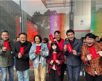 侯怡君新春開工就「全壘打」！ 倪齊民走春遇粉絲「哭笑不得」