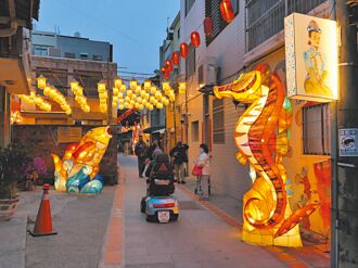 传统、永续交织 北港灯会登场