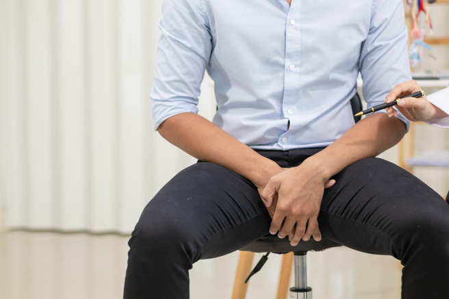 黎巴嫩一名38岁男子在发生性行为后，阴茎出现红肿、结痂等症状，就医诊断发现他的阴茎竟「食物中毒」了。（示意图：Shutterstock／达志）