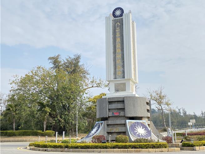 受强烈大陆冷气团南下影响，金门地区本周体感温度都在10度以下，尤其在8至9日的周休假期入夜后更恐下探至3度，请民眾注意保暖适时添加衣物。(于家麒摄)