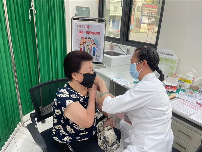 藝人大S因流感猝逝，引發國人搶打流感疫苗。（彰化縣衛生局提供／葉靜美彰化傳真）