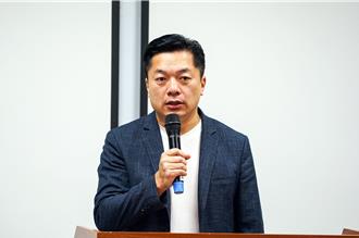 面對罷免聲音 綠委陳俊宇秀問政成績