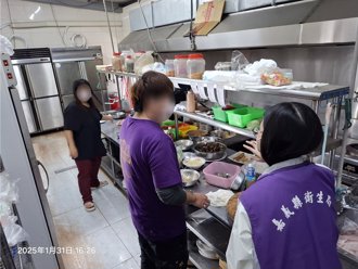 年节聚餐踩雷！嘉义烤蚵店疑酿食物中毒 多人上吐下泻