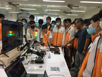 工業4.0時代來臨 科技融入教學 學生掌握IoT與AI應用技能