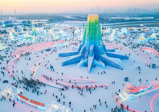 大陆国家发改委官员5日表示，将从规划、政策、资金等三方面支持冰雪经济发展，并积极纳入「十五五」规划。（新华社）