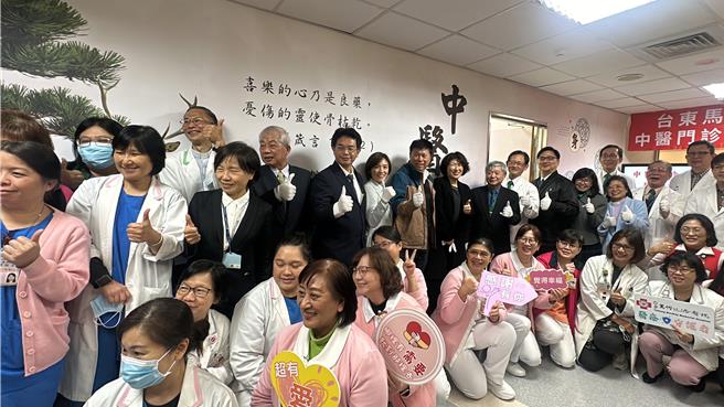 台东马偕医院5日首度引进中医科。（蔡旻妤摄）