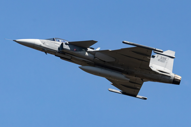 巴西獅鷲（F-39E Gripen）戰機疑現完整武裝掛載影片引發關注。（示意圖：shutterstock／達志）