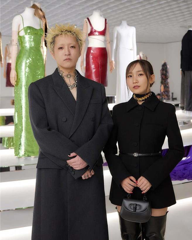 YOASOBI製作、演唱電影主題曲〈Monotone〉。（台北双喜電影提供）