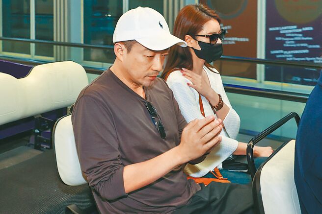 汪小菲現任妻子馬筱梅（右）4日接受媒體訪問，訴說連日來的心情。（資料照片）