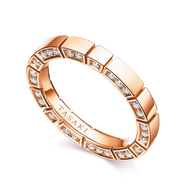 TASAKI的PIANO Pave樱花金钻石戒指，11万1000元。（TASAKI提供）