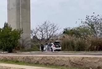 竹科男失業又遇10歲女兒車上嘔吐  「連續猛踹」畫面曝