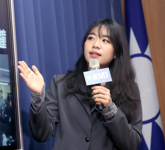 青鳥抵制路易莎 正妹發言人5解析：一杯咖啡成為反霸凌象徵