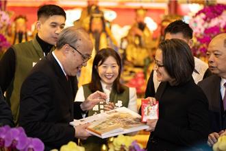 蕭美琴到指南宮巧遇馬英九！互動曝光