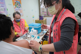 卫福部急增购公费流感疫苗10万剂 开打时间、条件曝光