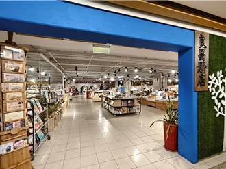 嘉市老字號書店租約將到期 「良昌冊店」力拚不熄燈