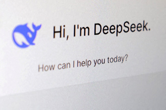 错失DeepSeek关键人才！美放走AI「钱学森」哈佛教授长文嘆